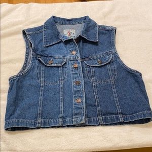 Med wash 100% cotton denim vest